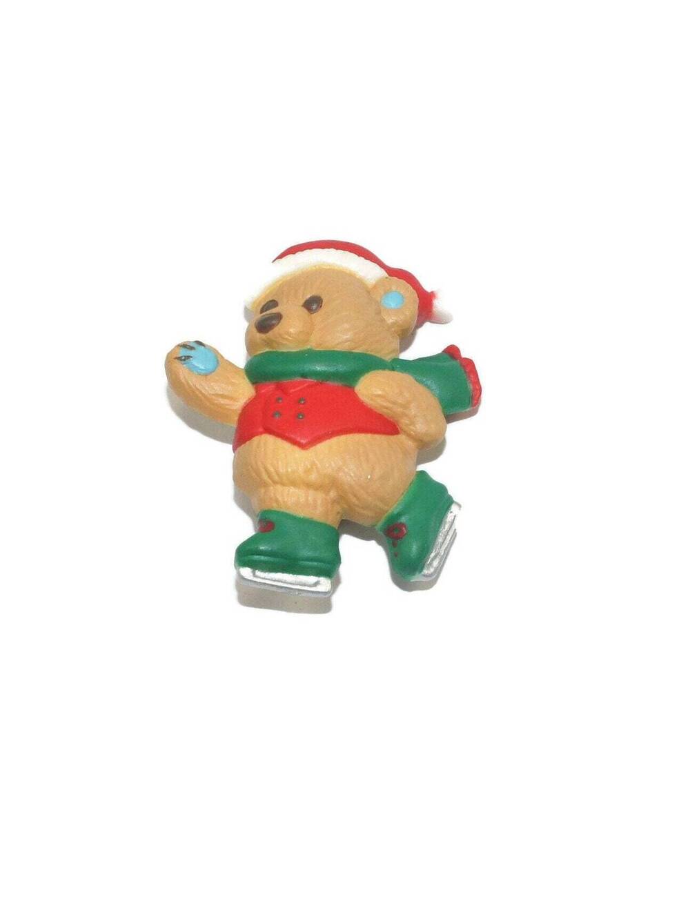Vintage Gibson Greetings Plastic Ice Skating Christmas Bear Pin. GGI Hallmark.